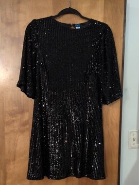 Black Sequin Short Sleeve Party Dress
